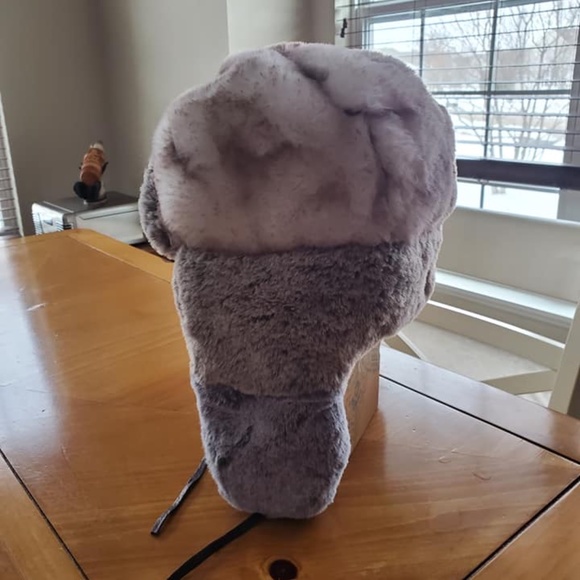 The Hat for the Winter. - Picture 3 of 6